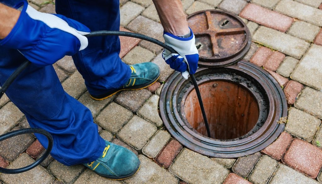 Hydro Jetting in River Park